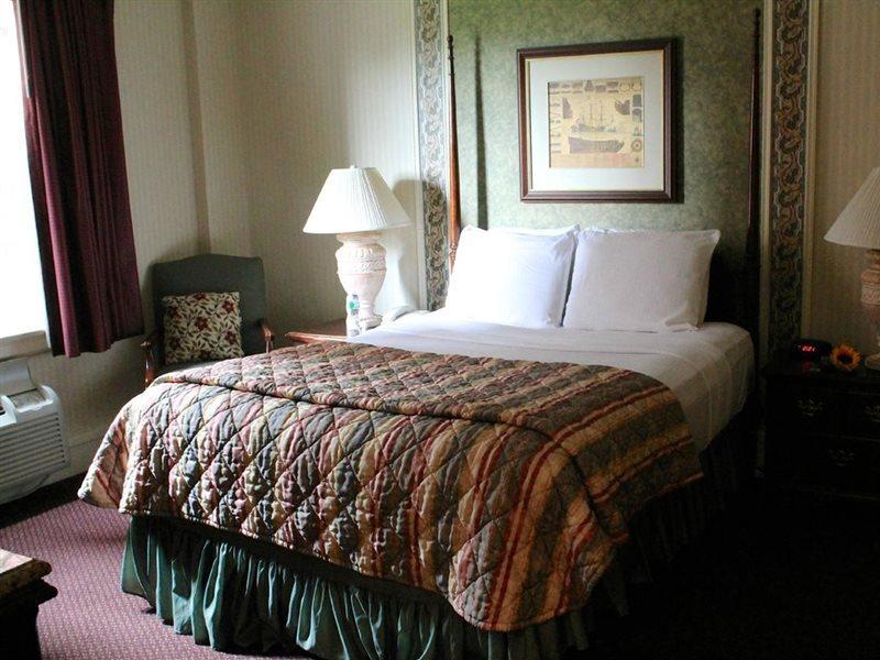 The Albion Hotel Summit
