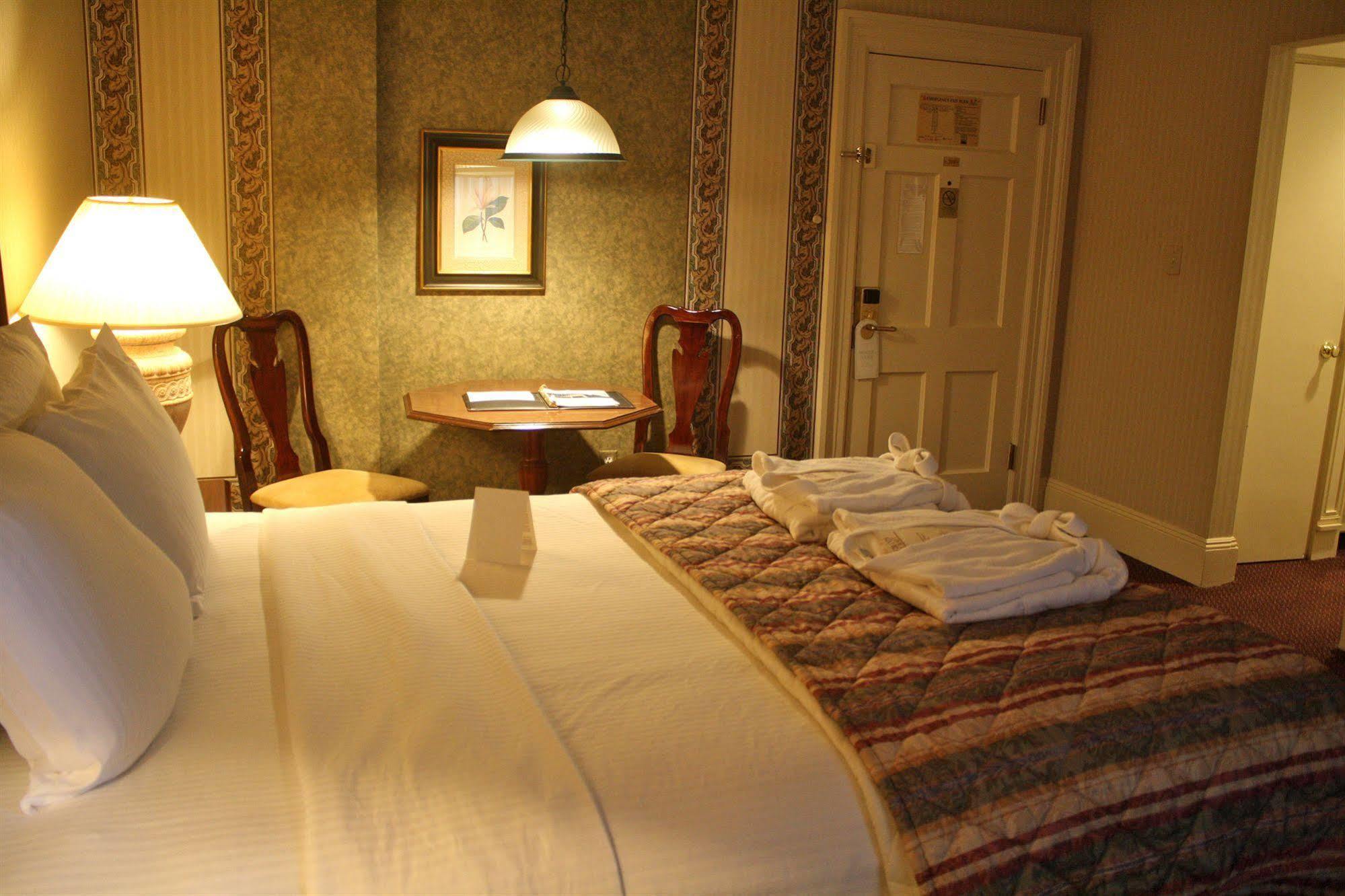 Hotel The Albion Summit
